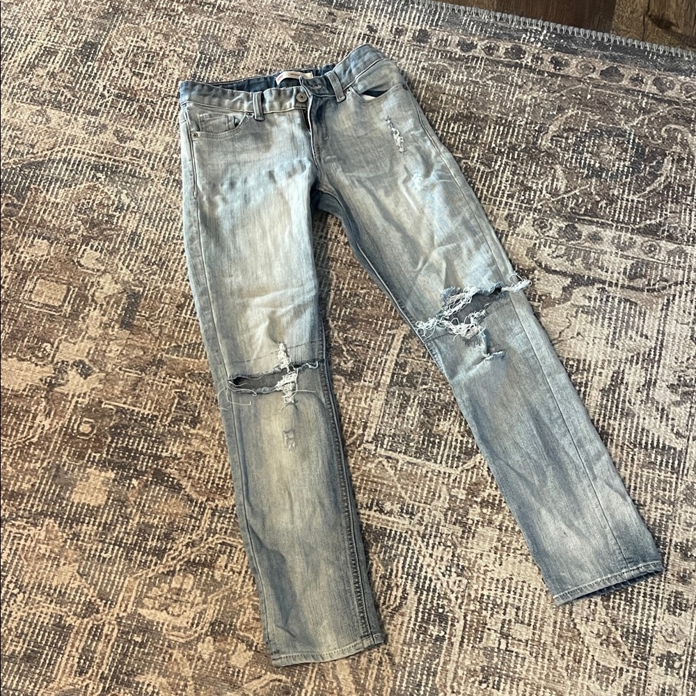 Stylish Distressed Levi Jeans for girls